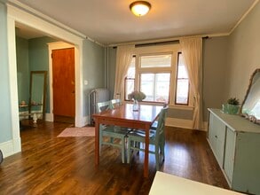 972 Iglehart Ave, Unit #1 in St. Paul, MN - Foto de edificio - Building Photo