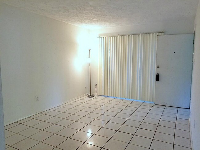 property at 11523 Glenwolde Dr