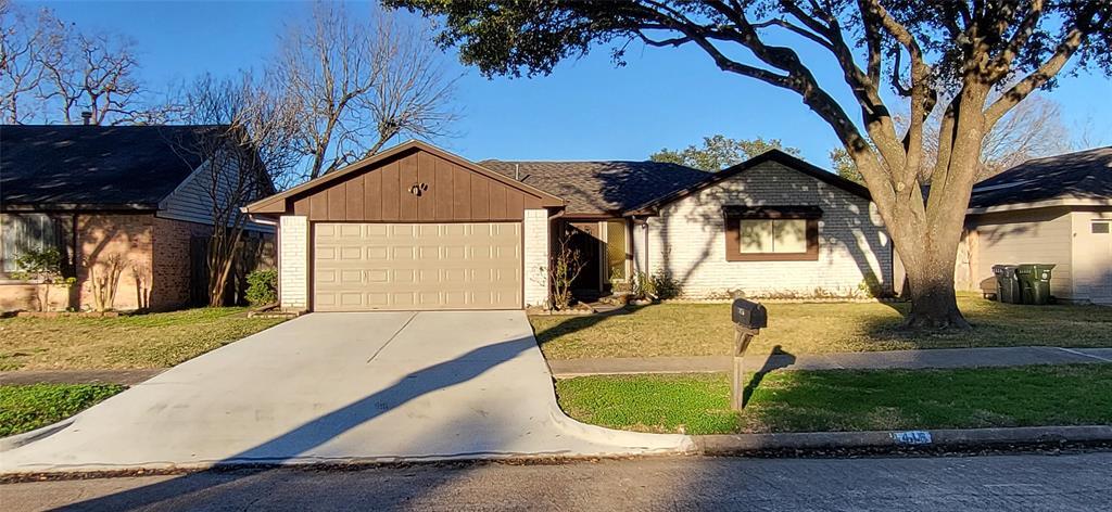 1418 Bramblebury Dr in Sugar Land, TX - Building Photo