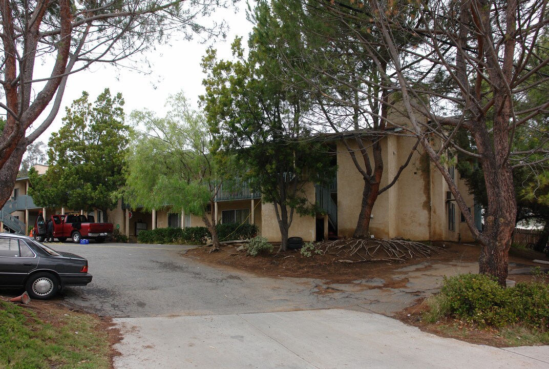 Ranger Arms in Fallbrook, CA - Building Photo