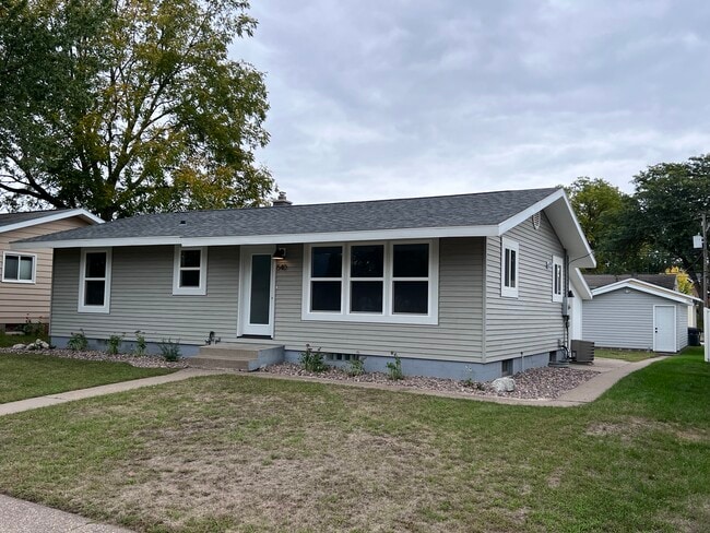 540 3rd Ave N in Onalaska, WI - Building Photo - Building Photo