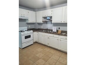 1133 Beech St in St. Paul, MN - Building Photo - Building Photo