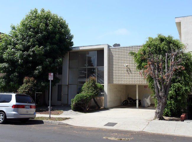 1733 Purdue Ave in Los Angeles, CA - Building Photo - Building Photo