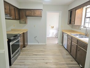 9420 Burnt Tree Dr in Mobile, AL - Building Photo - Building Photo