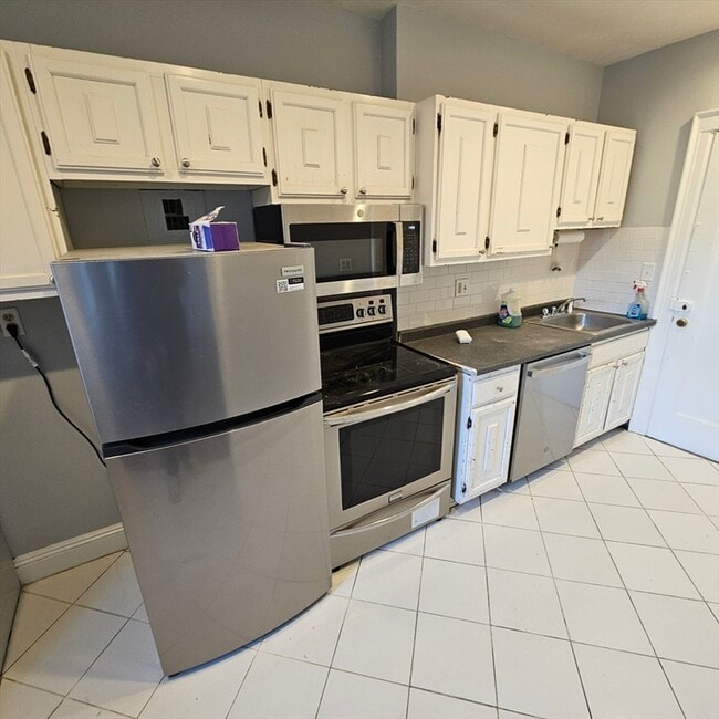 property at 48 Strathmore Rd