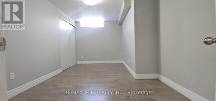 14 Kentview Crescent in Markham, ON - Building Photo - Building Photo