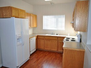 100 Beacon Way in Windsor, CO - Building Photo - Building Photo