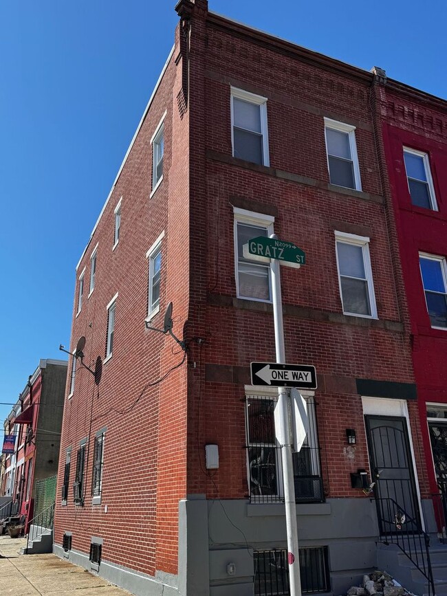 property at 2036 N Gratz St