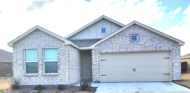 property at 3640 Longbranch Dr