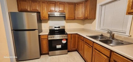 25 Norton St in Savannah, GA - Building Photo - Building Photo