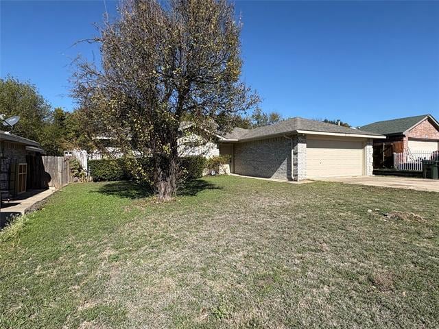 2737 Gant Dr in Lancaster, TX - Building Photo - Building Photo