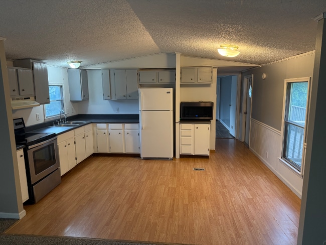 12075 Central Pike in Mount Juliet, TN - Building Photo - Building Photo