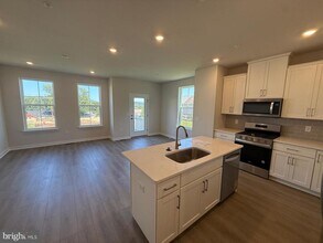 231 Talucci Dr in Downingtown, PA - Building Photo - Building Photo
