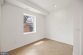 1709 21st St NW, Unit 42 in Washington, DC - Building Photo - Building Photo