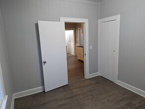 105 Rhodes St in New Britain, CT - Building Photo - Building Photo