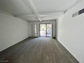 3452 Pino Cir in Las Vegas, NV - Building Photo - Building Photo