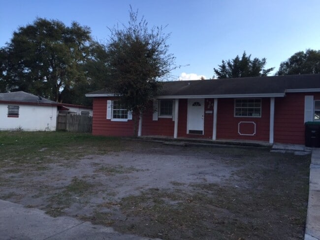 property at 4548 Chateau Rd