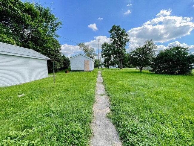 1605 E Butler St in Muncie, IN - Building Photo - Building Photo
