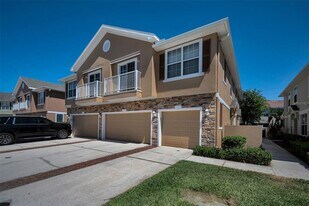 617 52nd Ave N in St. Petersburg, FL - Building Photo