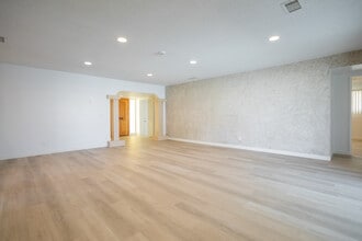 11801 Rexford Rd in Garden Grove, CA - Building Photo - Building Photo