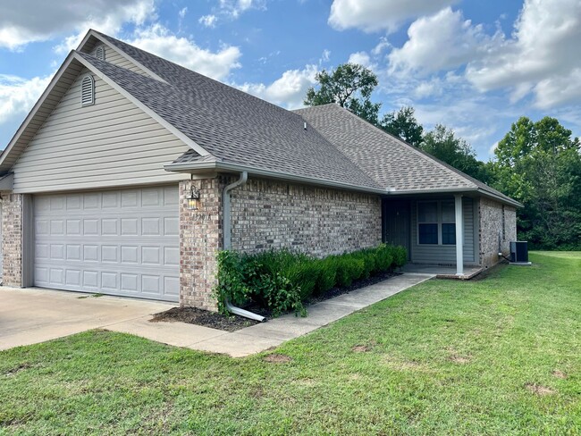 property at 1320A Clinic Ln