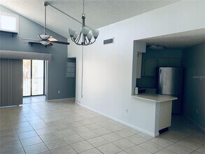 3681 Atrium Dr in Orlando, FL - Foto de edificio - Building Photo