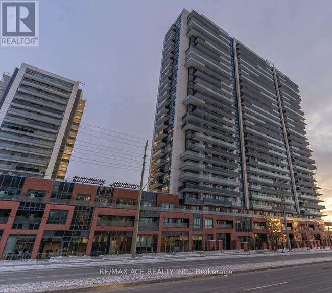 2425-2425 Simcoe St N