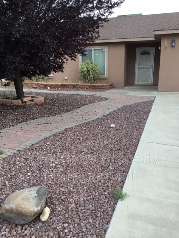 property at 605 Mesa Vista Dr