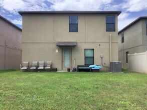 10160 Rose Petal Pl in Riverview, FL - Building Photo - Building Photo