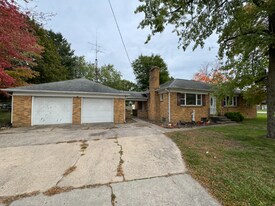 2812 Fuller Ave NE in Grand Rapids, MI - Building Photo