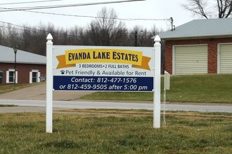 Evanda Estates in Chandler, IN - Building Photo - Building Photo