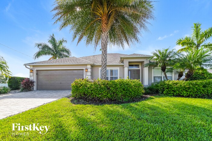 4125 NE 9th Pl in Cape Coral, FL - Building Photo