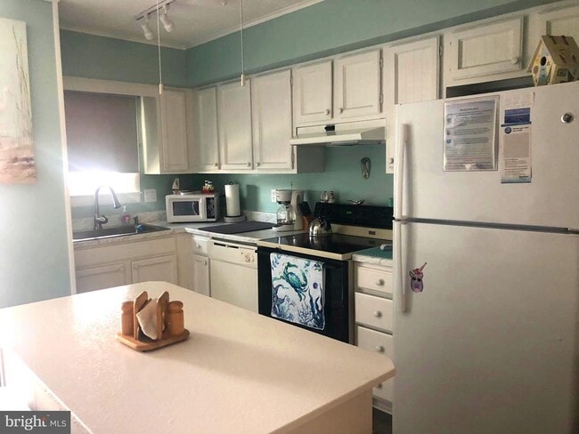 property at 2815 Tern Dr