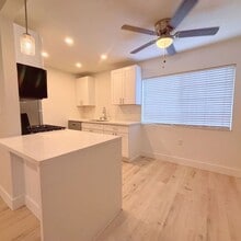2233 Grand Ave in San Diego, CA - Building Photo - Building Photo