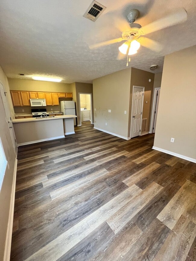 property at 303 N Ross St