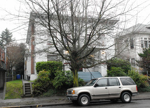 Thurman Apartments in Portland, OR - Building Photo - Building Photo