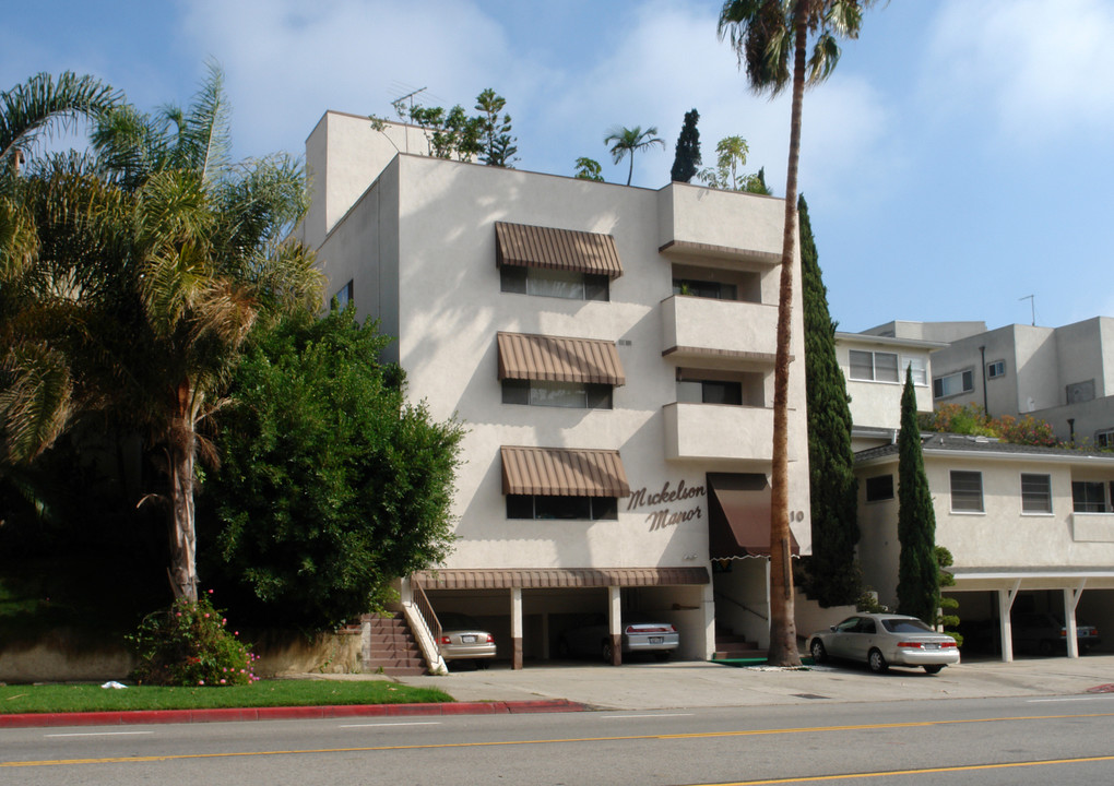 1610 S Beverly Glen Blvd in Los Angeles, CA - Building Photo