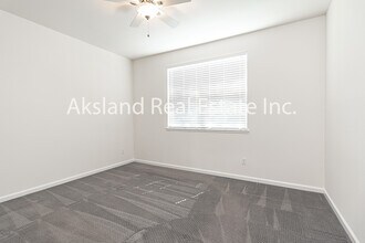2355 Azevedo Ave in Manteca, CA - Building Photo - Building Photo