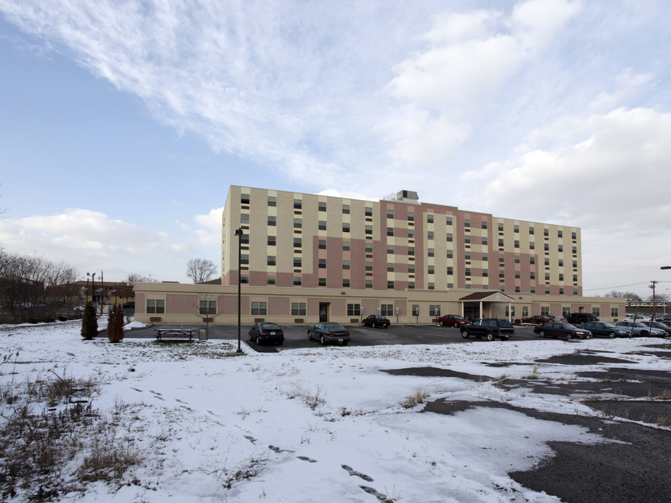 Ferry Manor in Camden, NJ - Building Photo