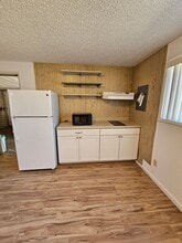 1414 Orchard Home Dr-Unit -Unit 1 in Medford, OR - Building Photo - Building Photo