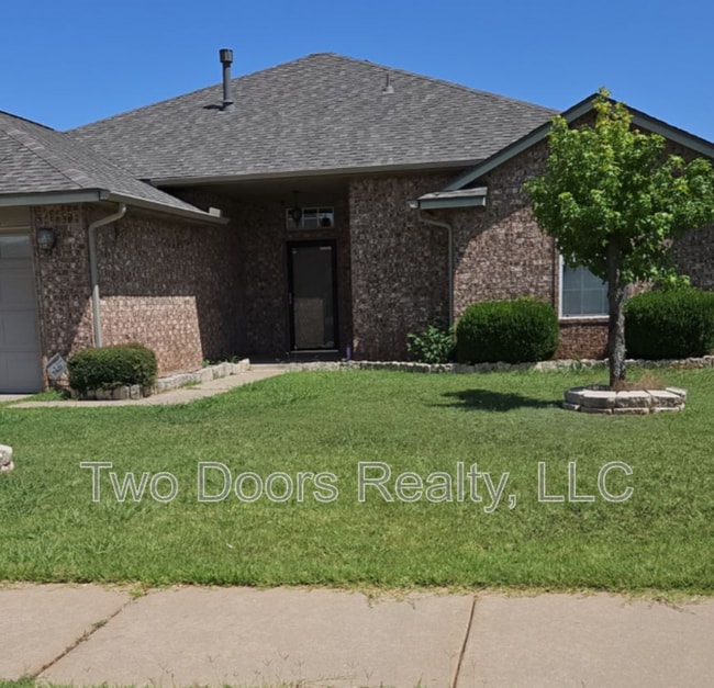 property at 5113 SE 80th St