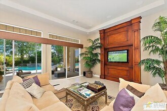 46 Vista Encantada in Rancho Mirage, CA - Building Photo - Building Photo
