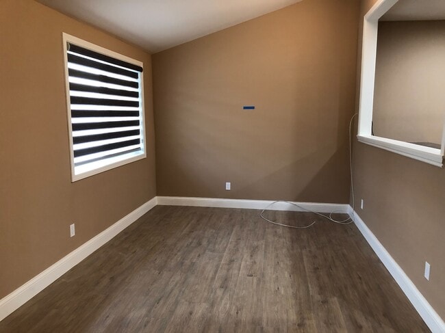 property at 3488 Riverside Dr
