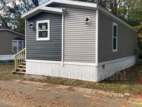 301 Mantle Ave in Jackson, MI - Building Photo - Building Photo