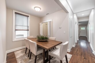 4849 N Seeley Ave, Unit 2 in Chicago, IL - Foto de edificio - Building Photo