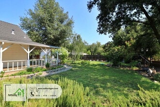 1840 Heller Ln in Redding, CA - Building Photo - Building Photo