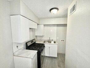 139 N Claybrook St in Memphis, TN - Building Photo - Building Photo