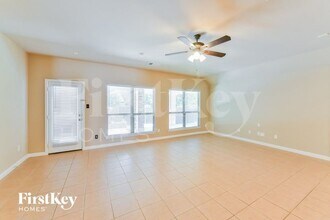 649 Bent Oak Dr in Fort Worth, TX - Foto de edificio - Building Photo