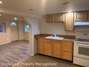 1547 Sturgus Ave S in Seattle, WA - Building Photo - Building Photo