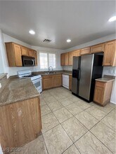 4774 Portola Vista Ave in Las Vegas, NV - Building Photo - Building Photo